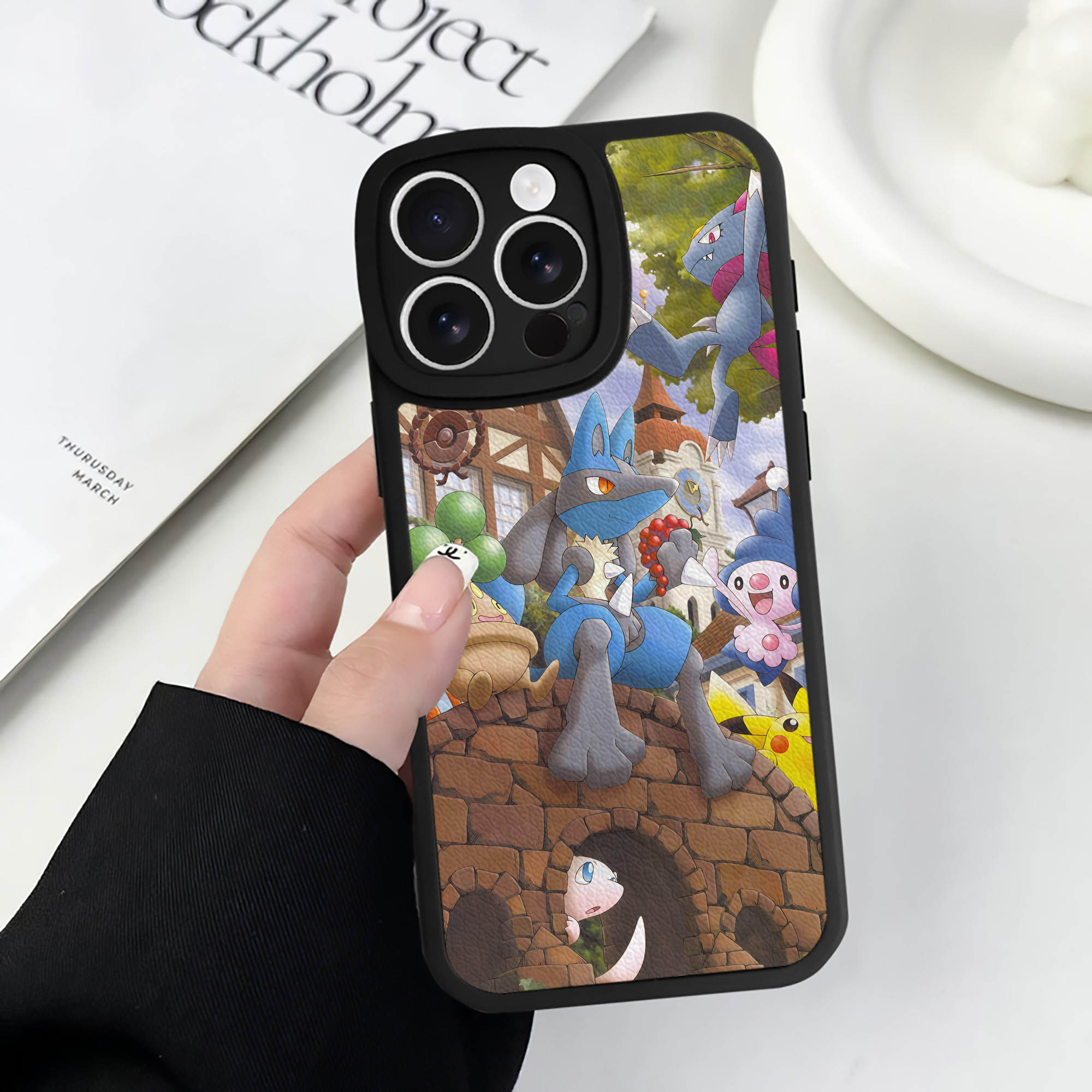 （画像用） ポケットモンスター Pokémon 【iPhone 16シリーズ対応】シリコンスマホケース（レザー調） 材質：シリコン